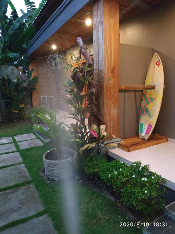 Harris Surf Villa ปูลูกาน ภายนอก รูปภาพ