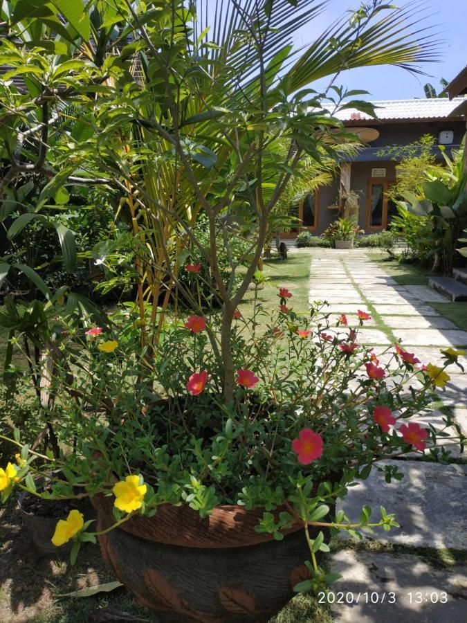 Harris Surf Villa ปูลูกาน ภายนอก รูปภาพ