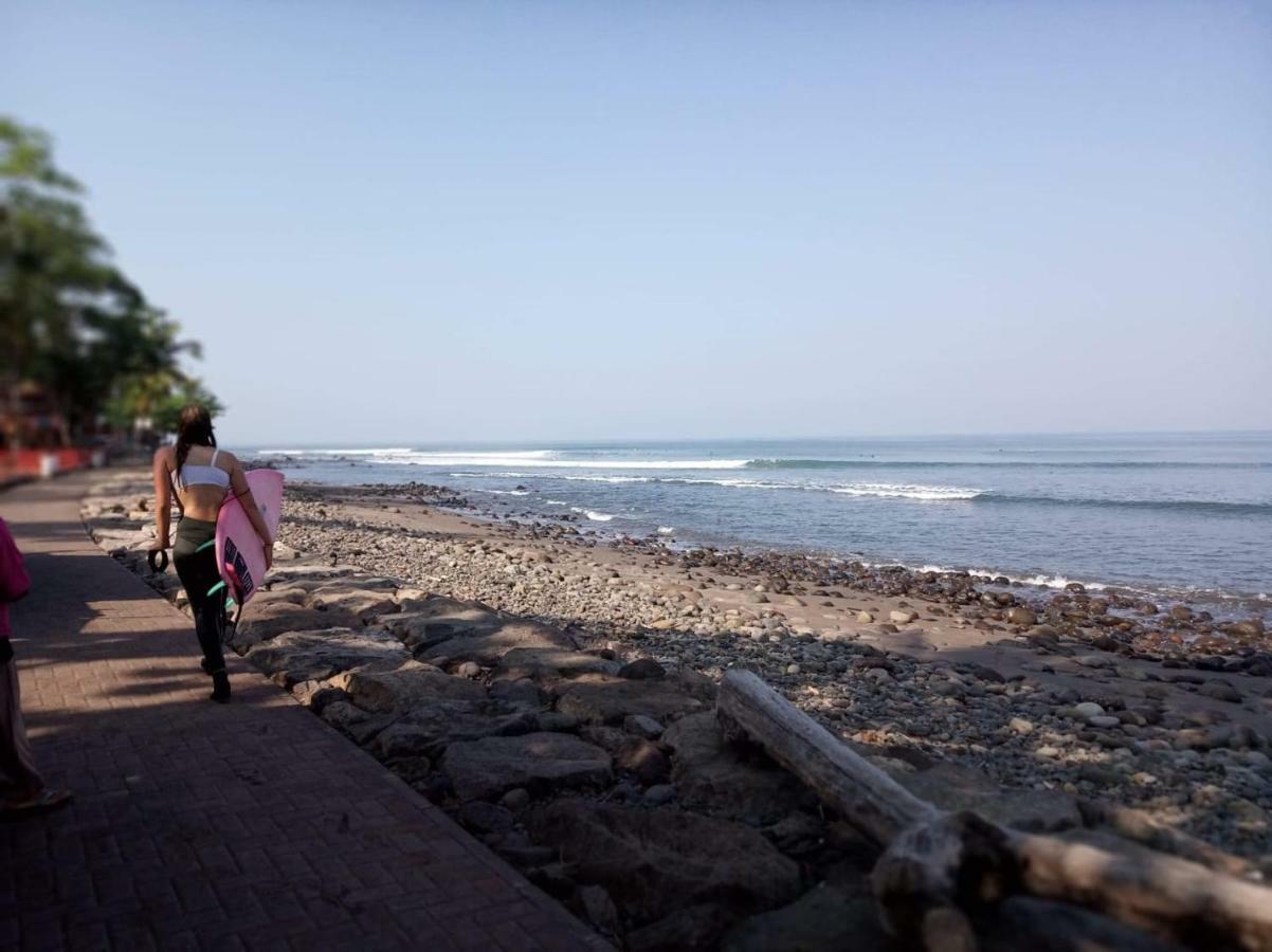 Harris Surf Villa ปูลูกาน ภายนอก รูปภาพ